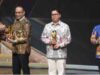 Pemkab Kotabaru Raih Pemimpin Daerah Award 2025 Bidang Pendidikan, Bukti Komitmen Wujudkan “Kotabaru Cerdas” IMG-20250901-WA0136