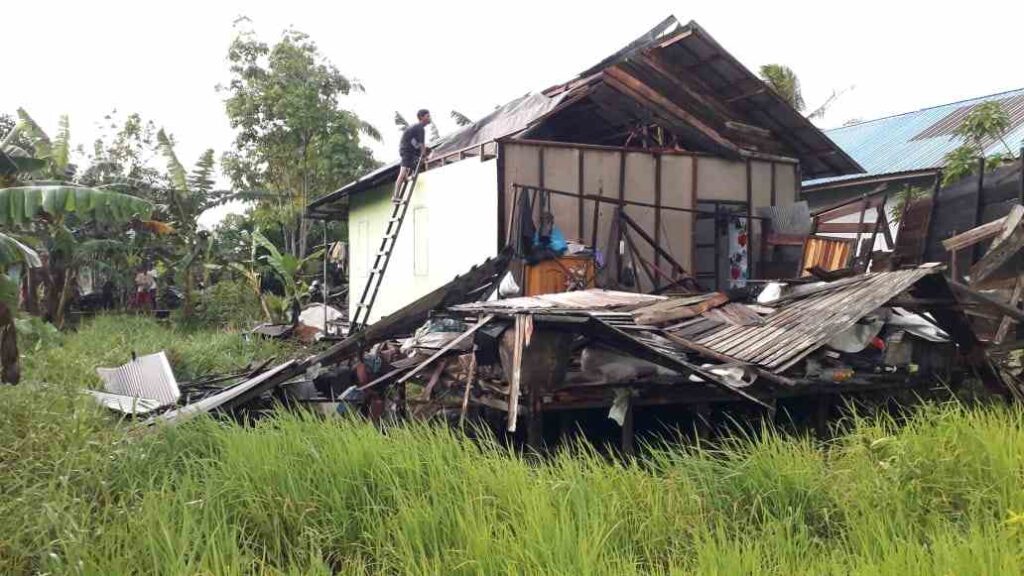 aff03010-b124-4a2e-9c7c-10ebb23491e3-1